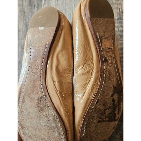 Tory Burch sz 9 Caroline Ballet Flats Slip On Beige Patent Leather gold nude - Picture 7 of 9